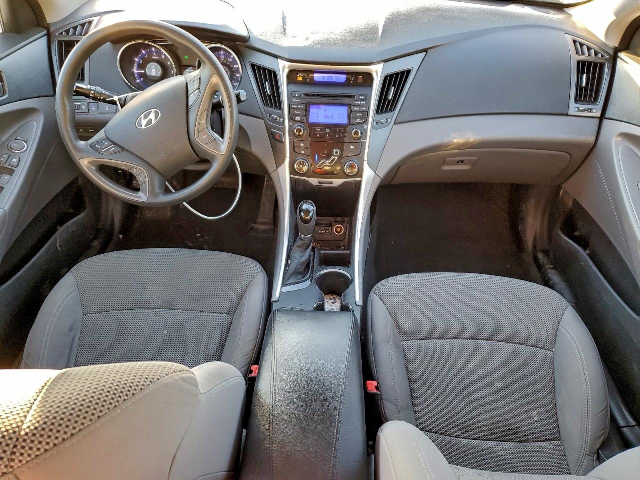 2013 HYUNDAI SONATA GLS photo 8
