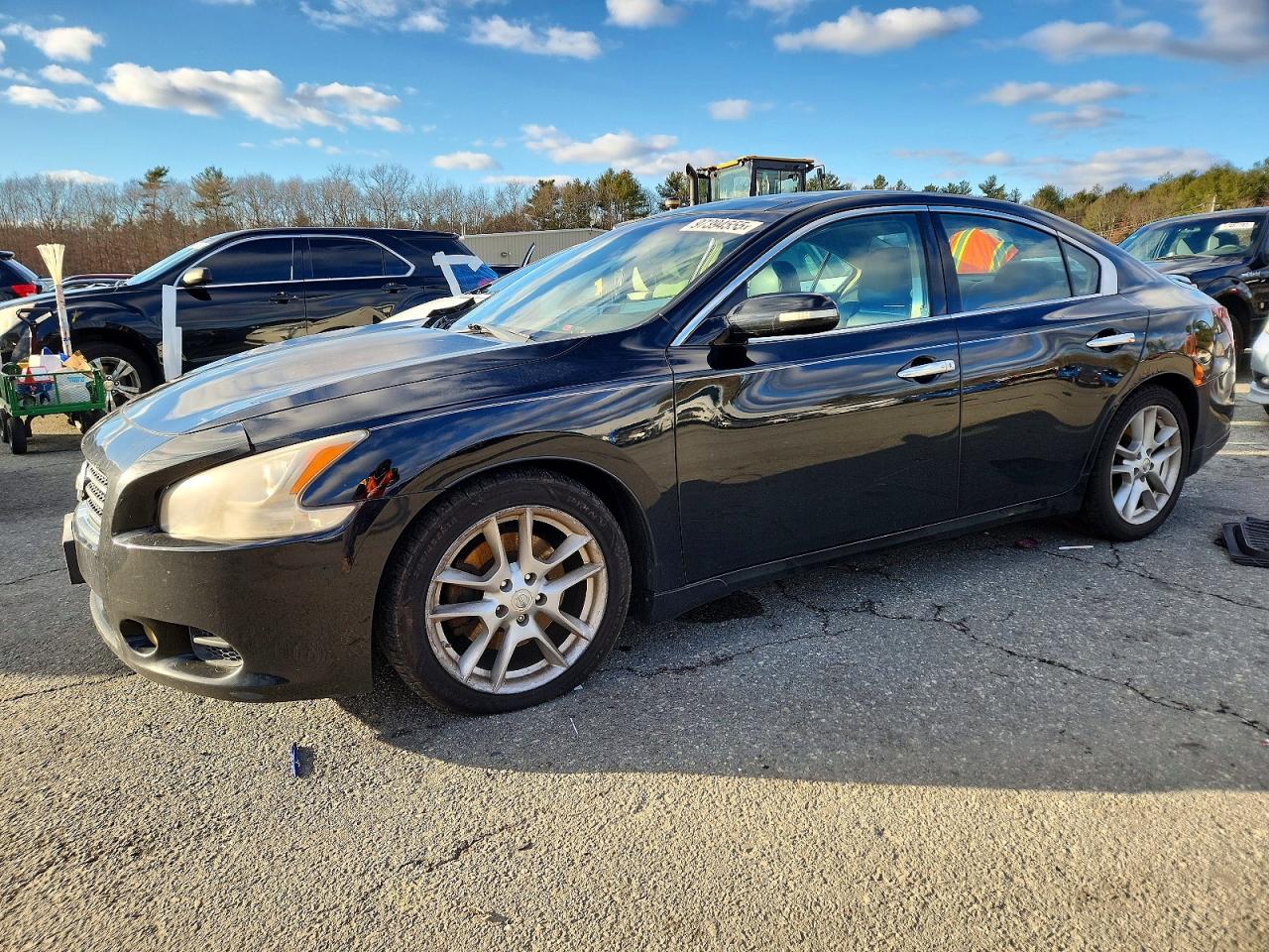 2011 NISSAN MAXIMA
