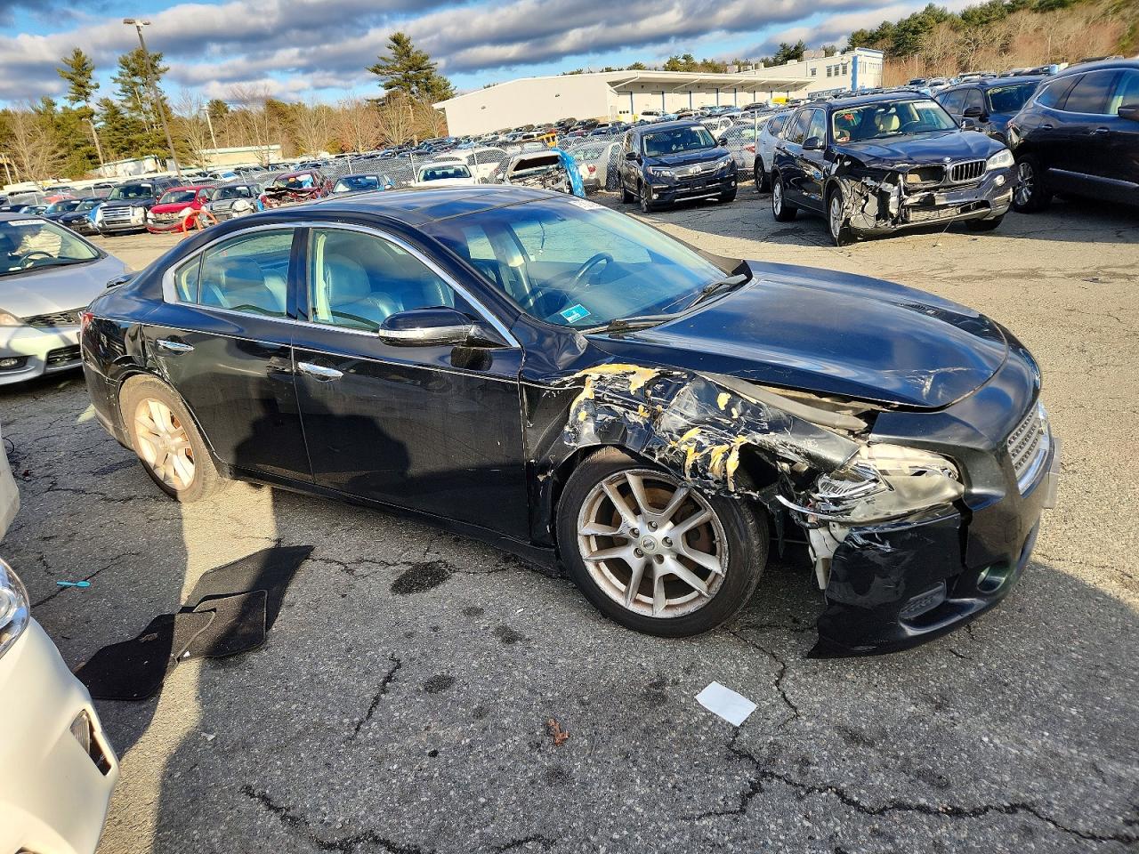 2011 NISSAN MAXIMA S photo 4