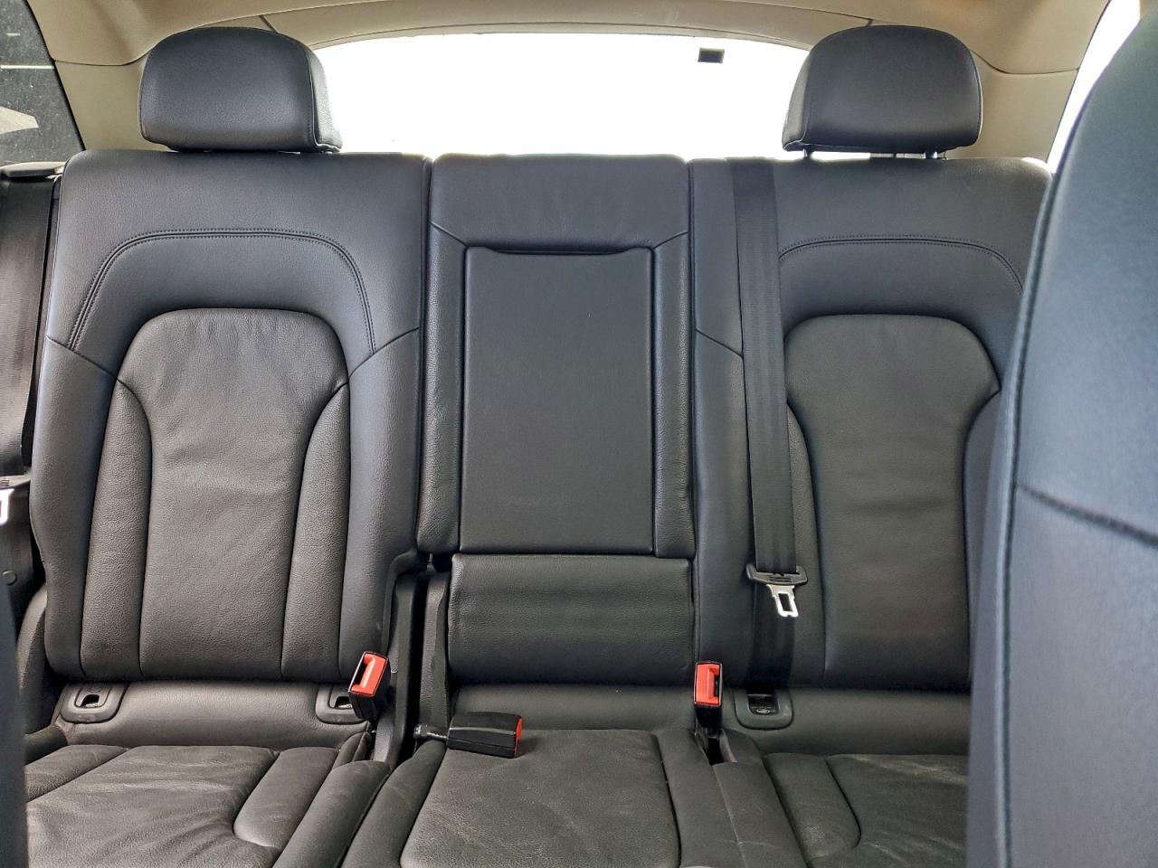 2012 AUDI Q5 PREMIUM PLUS photo 10
