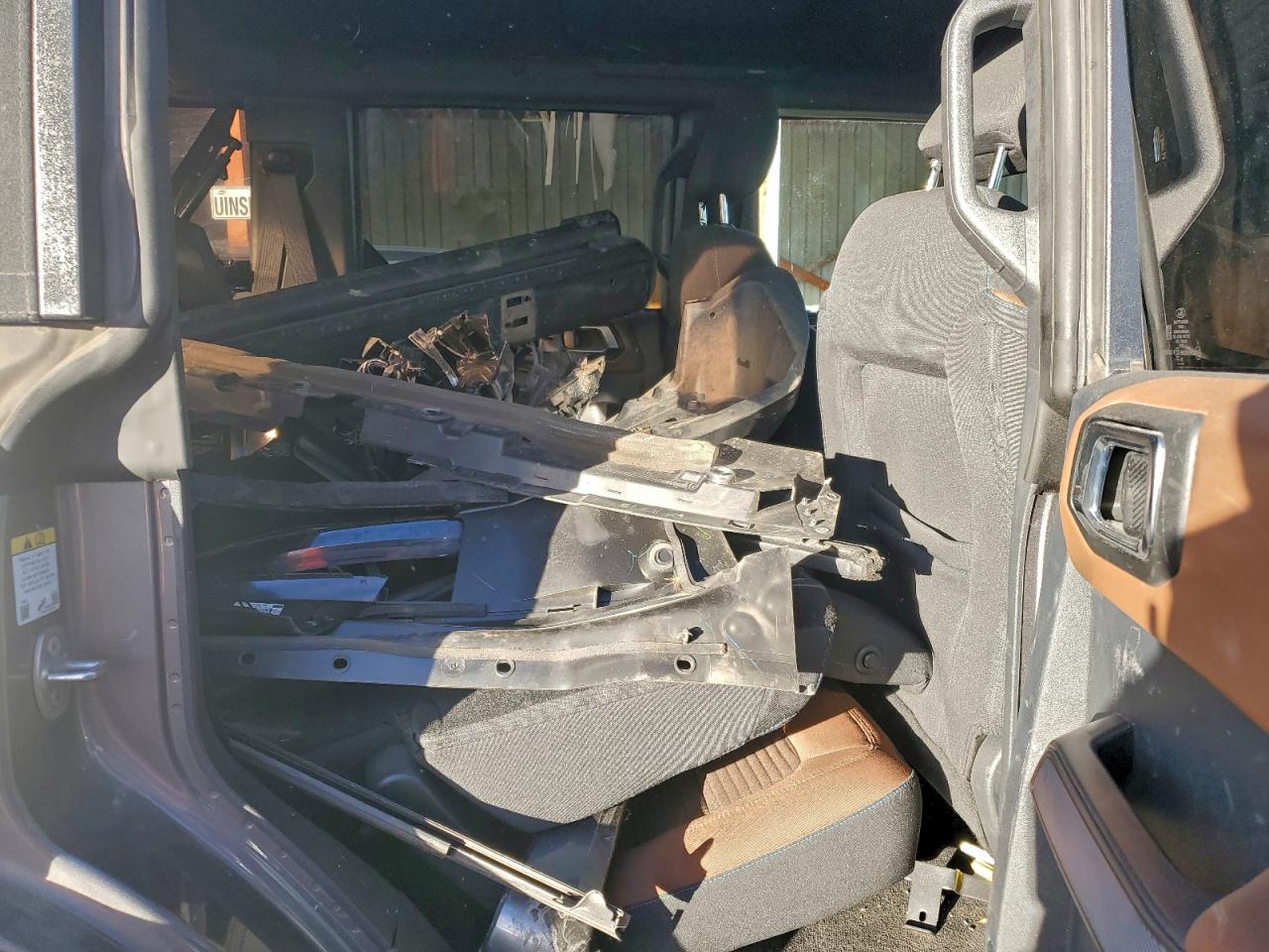 2021 FORD BRONCO BASE photo 31