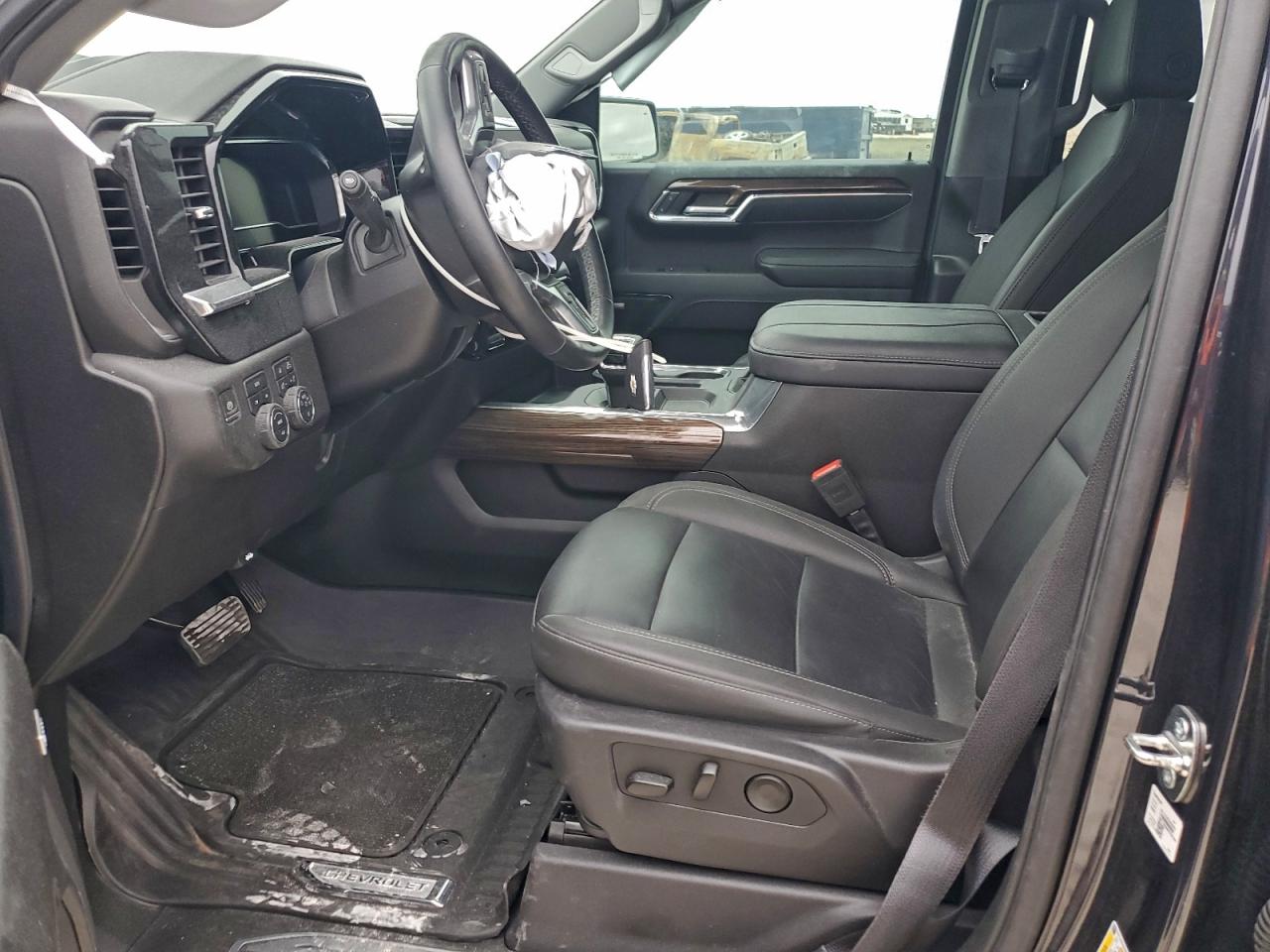 2024 CHEVROLET SILVERADO K1500 RST photo 7