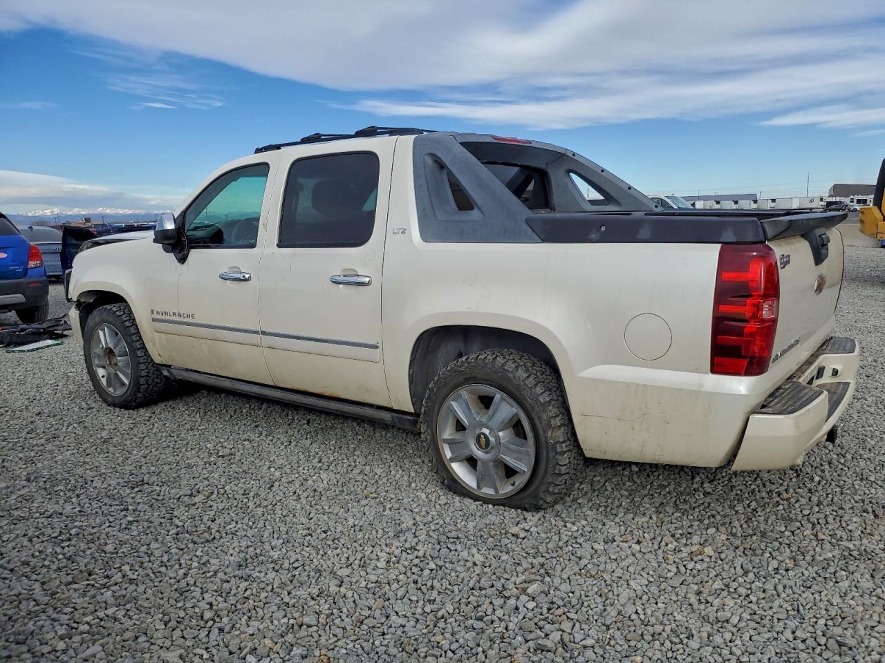 2009 CHEVROLET AVALANCHE K1500 LS photo 2