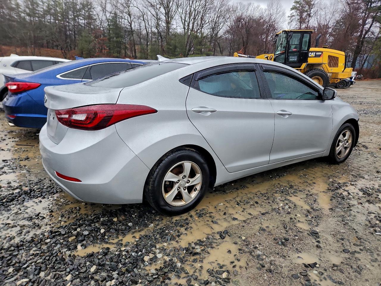 2014 HYUNDAI ELANTRA SE photo 3