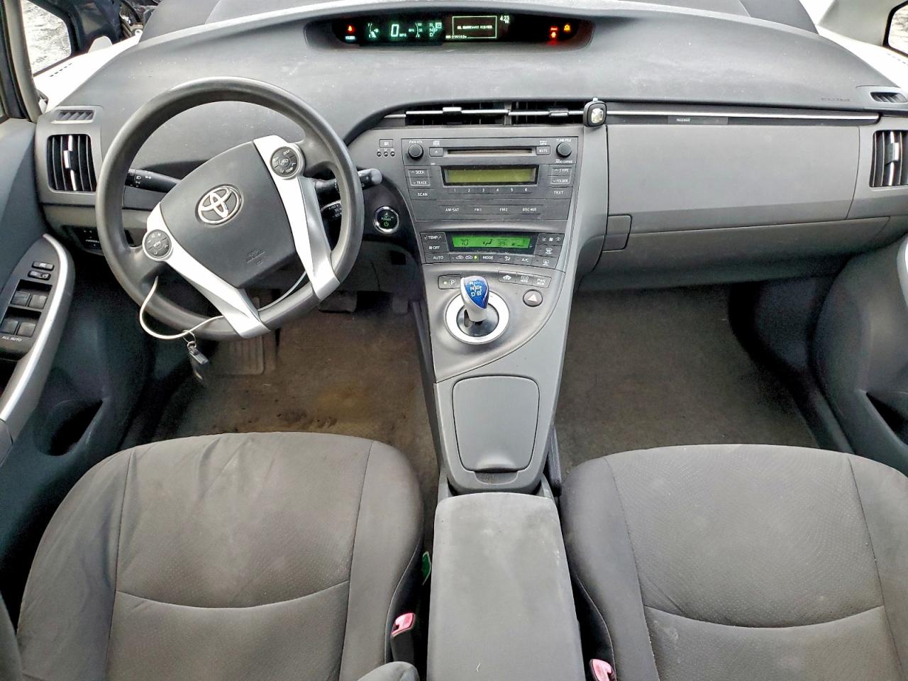2010 TOYOTA PRIUS photo 8
