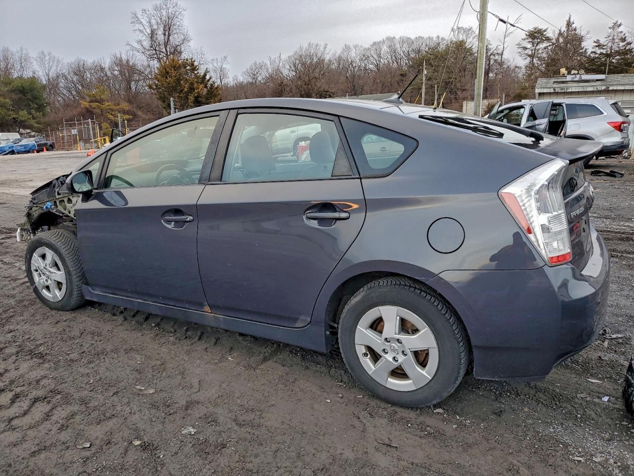 2010 TOYOTA PRIUS photo 2
