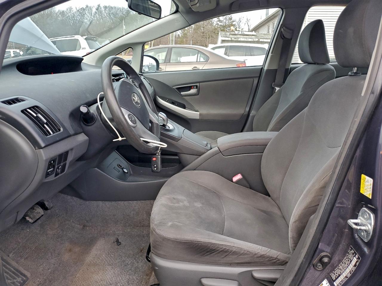 2010 TOYOTA PRIUS photo 7
