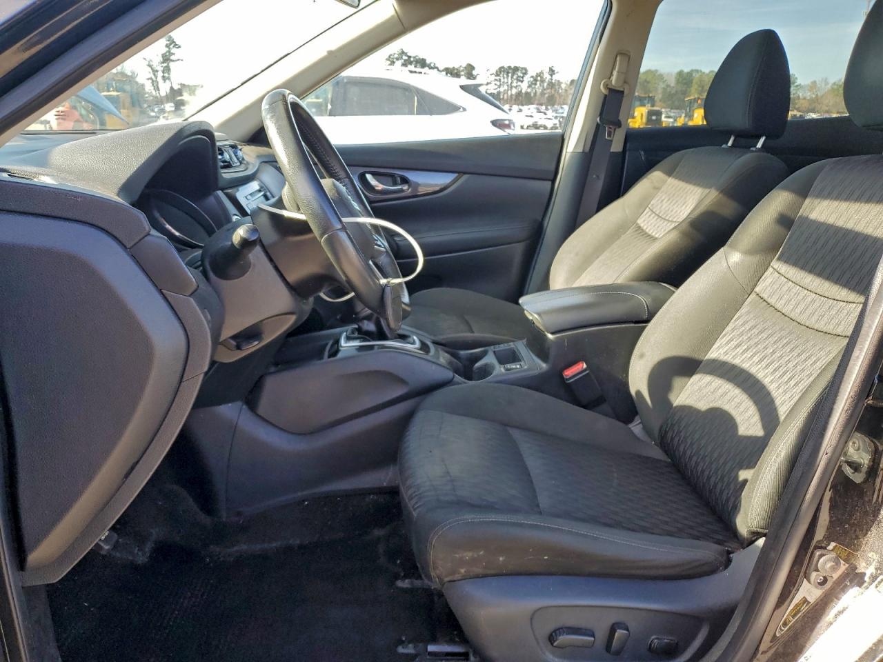 2018 NISSAN ROGUE S photo 7