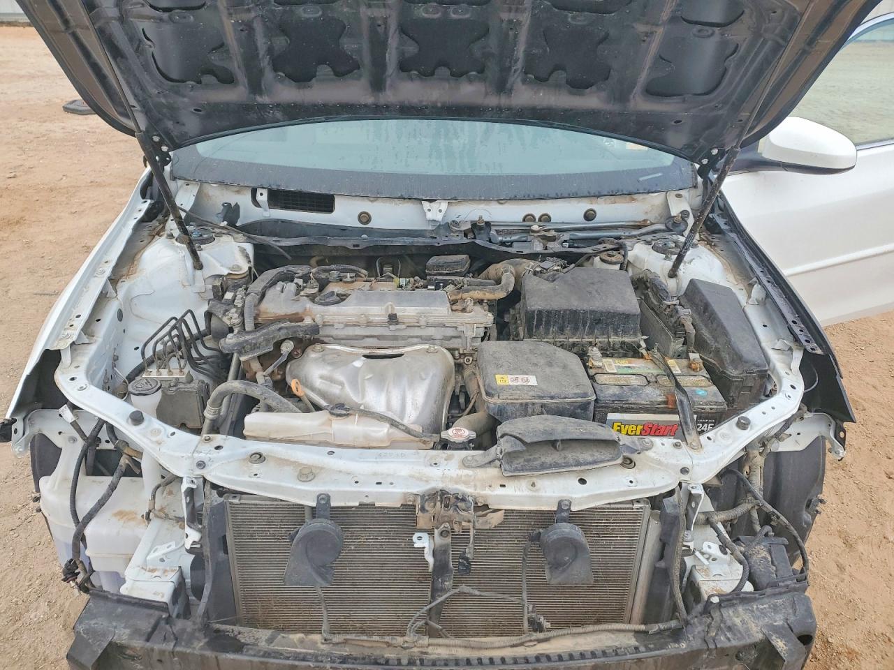 2017 TOYOTA CAMRY LE photo 10