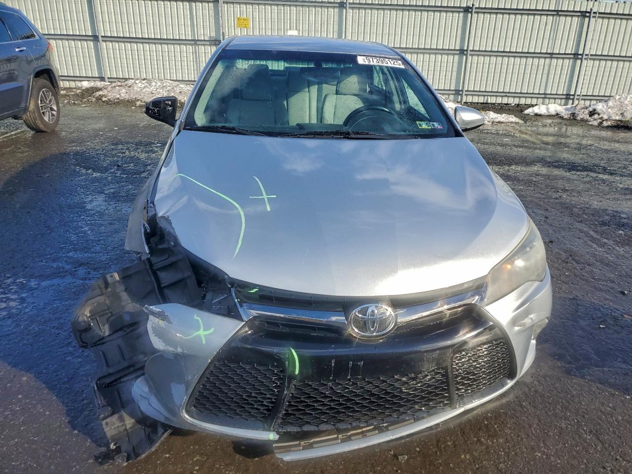 2016 TOYOTA CAMRY LE photo 5