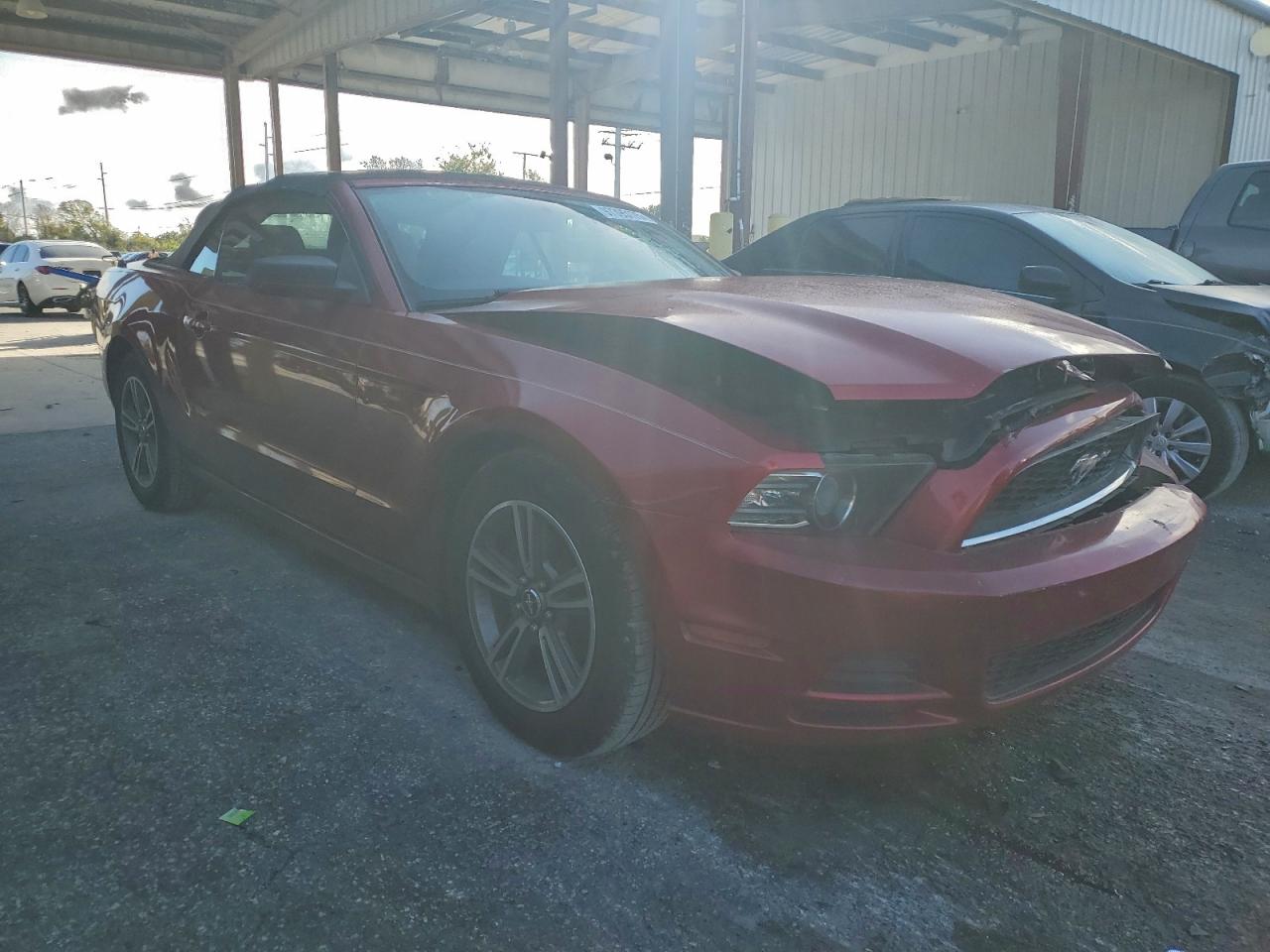 2013 FORD MUSTANG photo 4