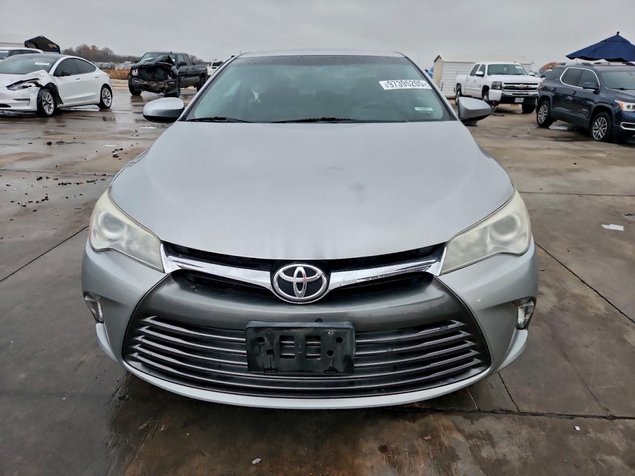2016 TOYOTA CAMRY LE photo 5