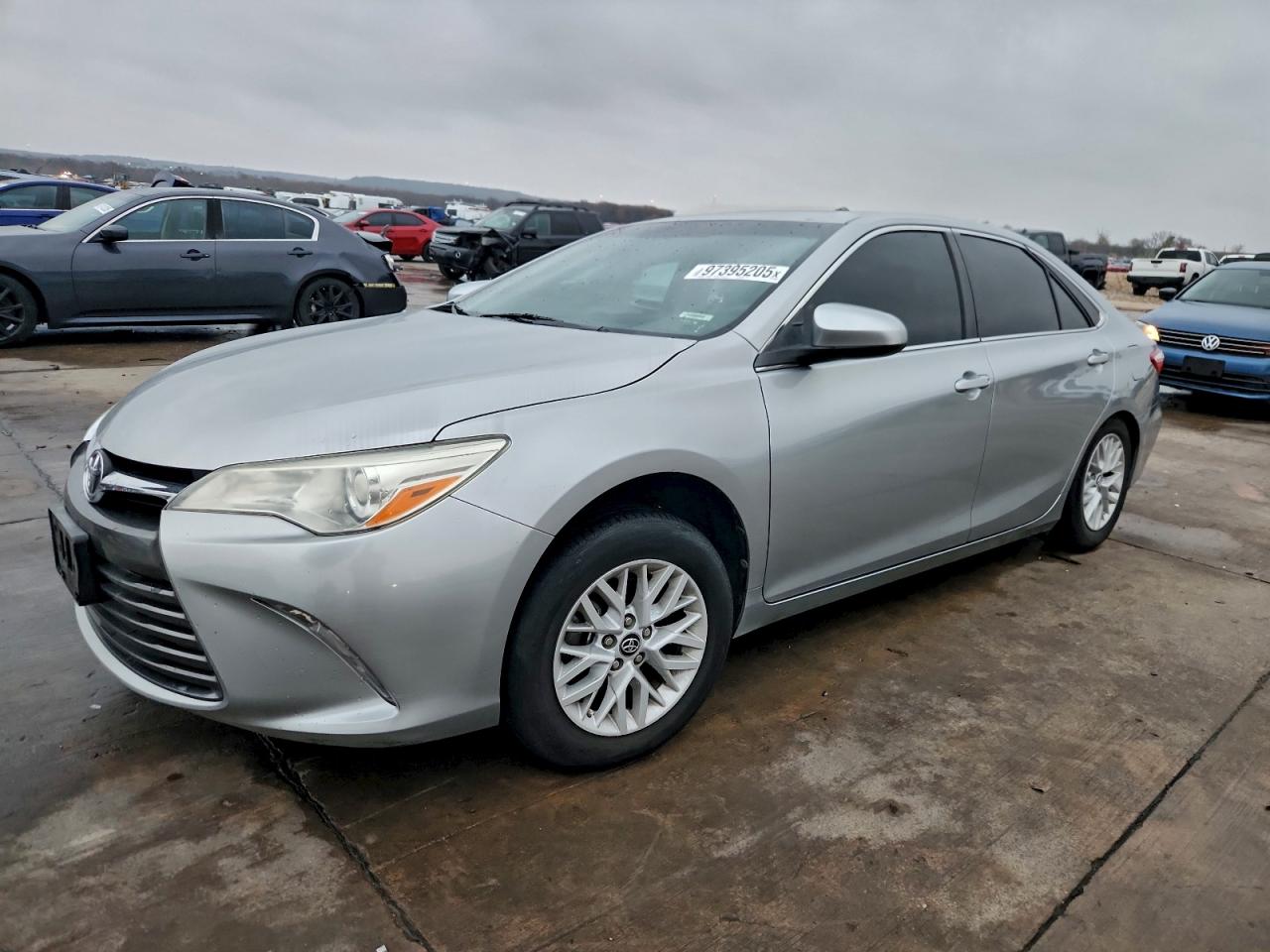 2016 TOYOTA CAMRY