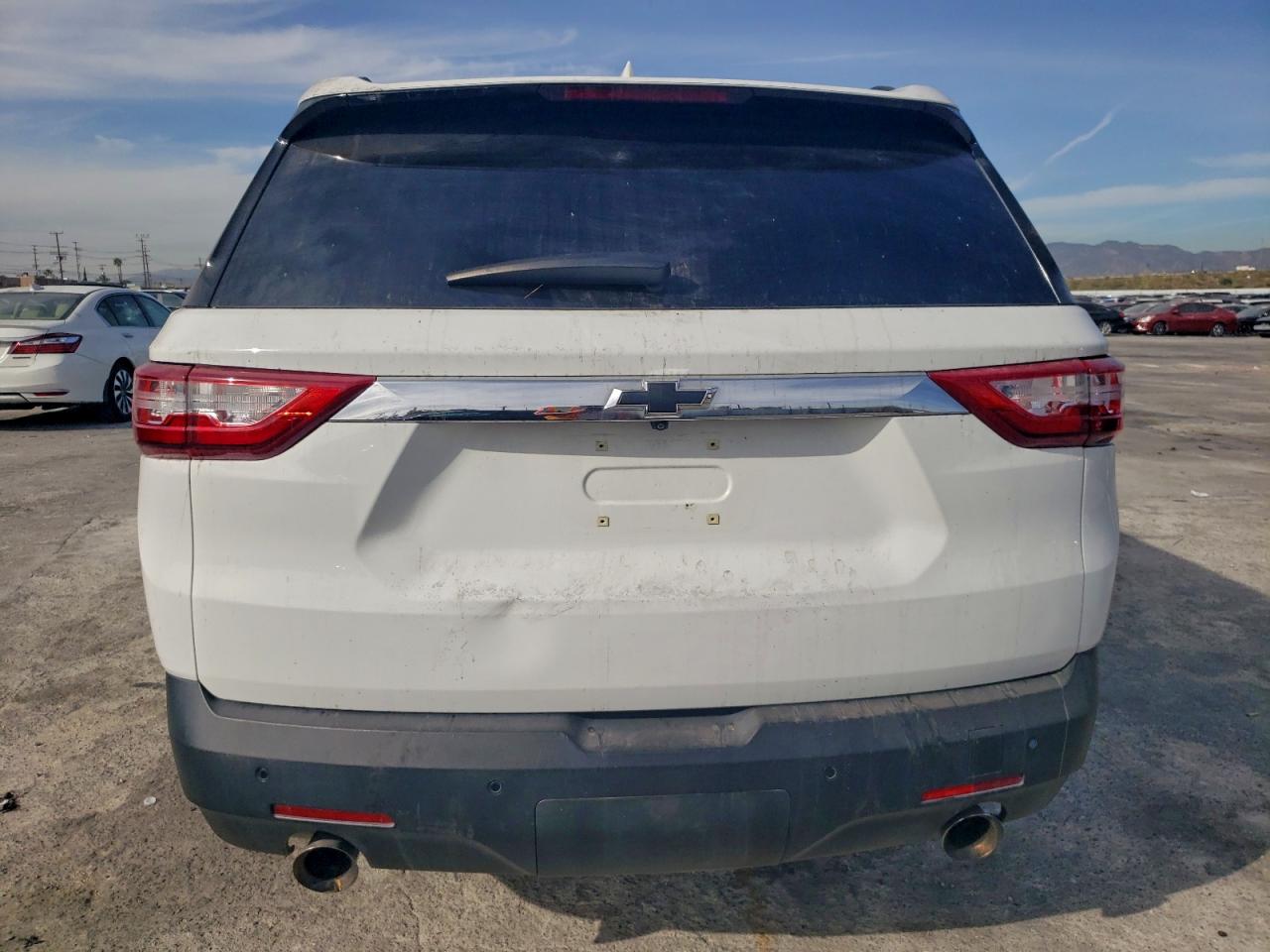2019 CHEVROLET TRAVERSE LT photo 6