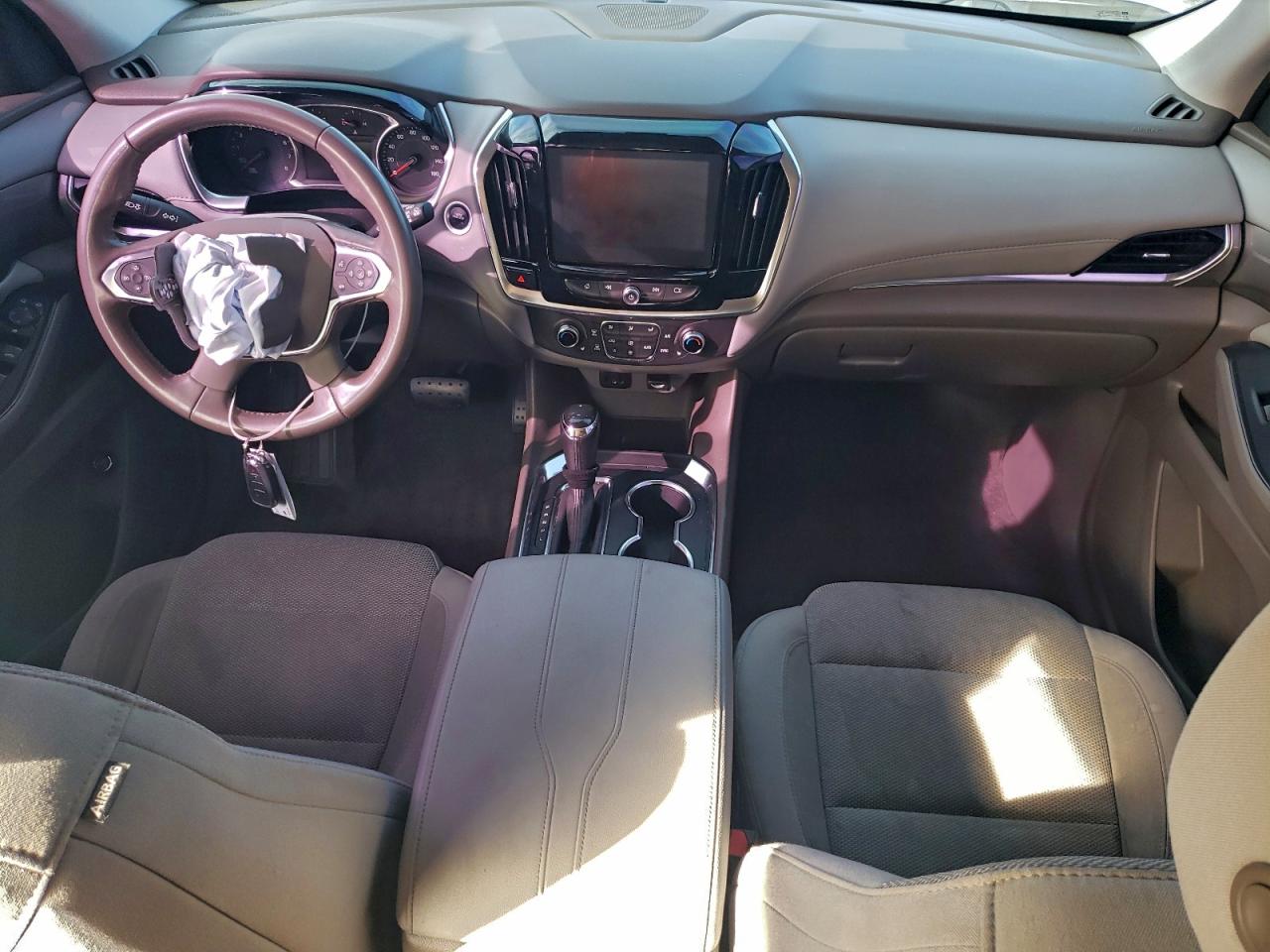 2019 CHEVROLET TRAVERSE LT photo 8