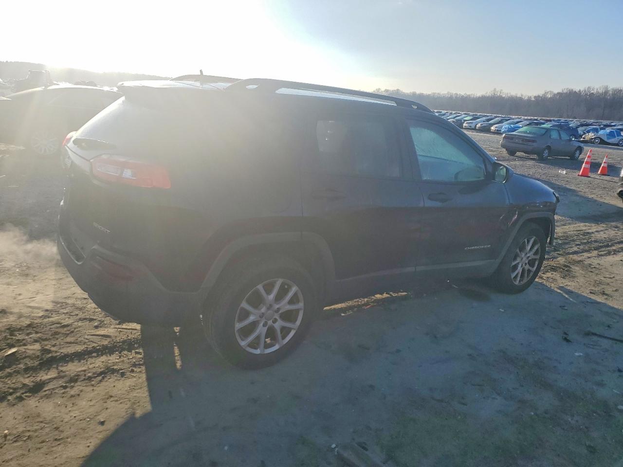 2016 JEEP CHEROKEE SPORT photo 3