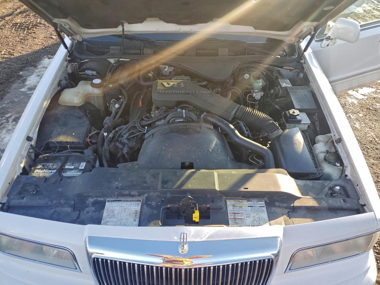 1995 LINCOLN TOWN CAR EXECUTIVE photo 11