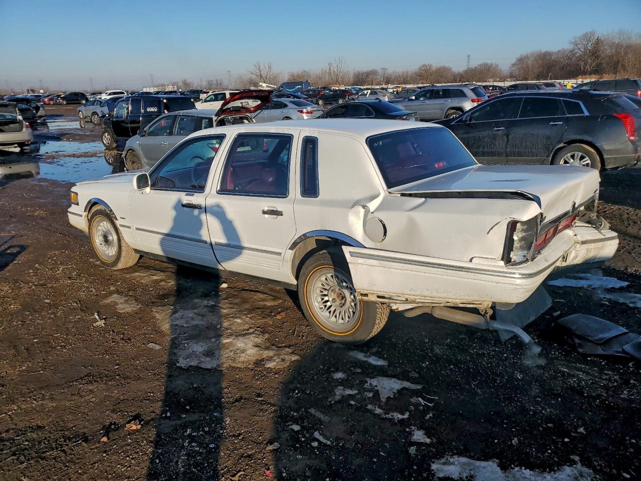 1995 LINCOLN TOWN CAR EXECUTIVE photo 2