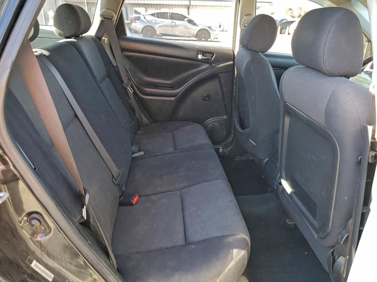 2003 TOYOTA COROLLA MATRIX XR photo 10