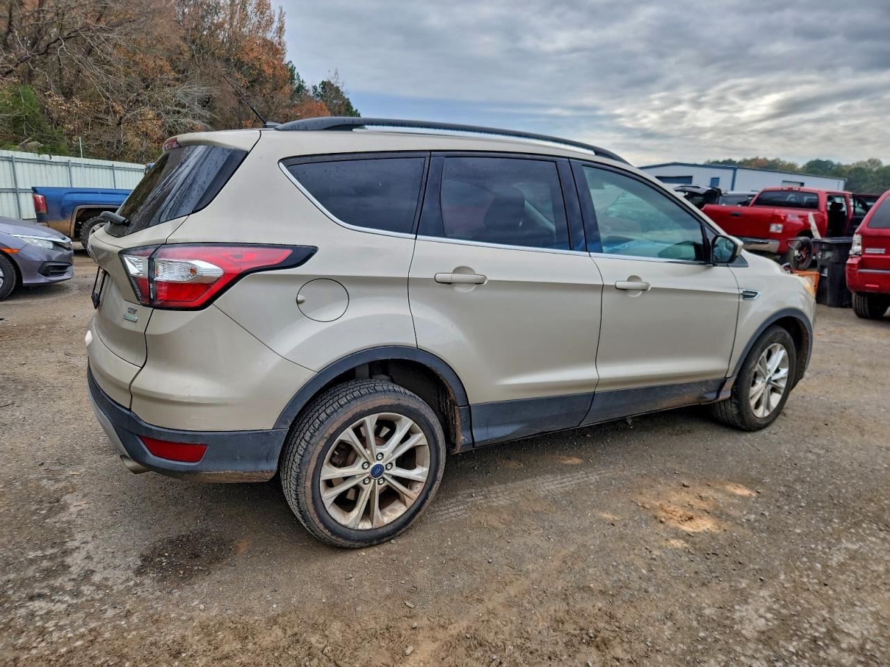 2018 FORD ESCAPE SE photo 3