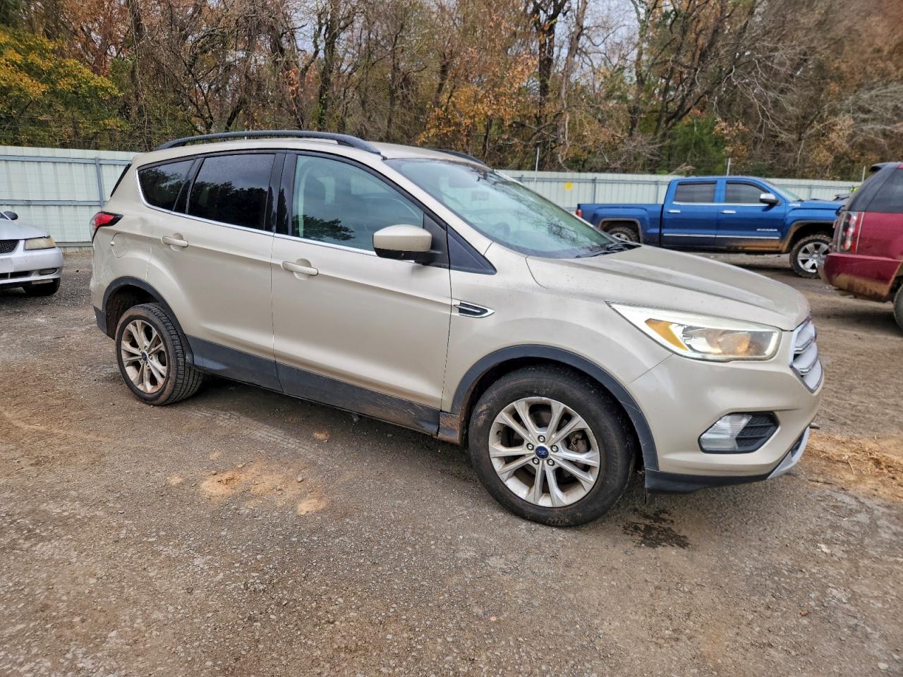 2018 FORD ESCAPE SE photo 4