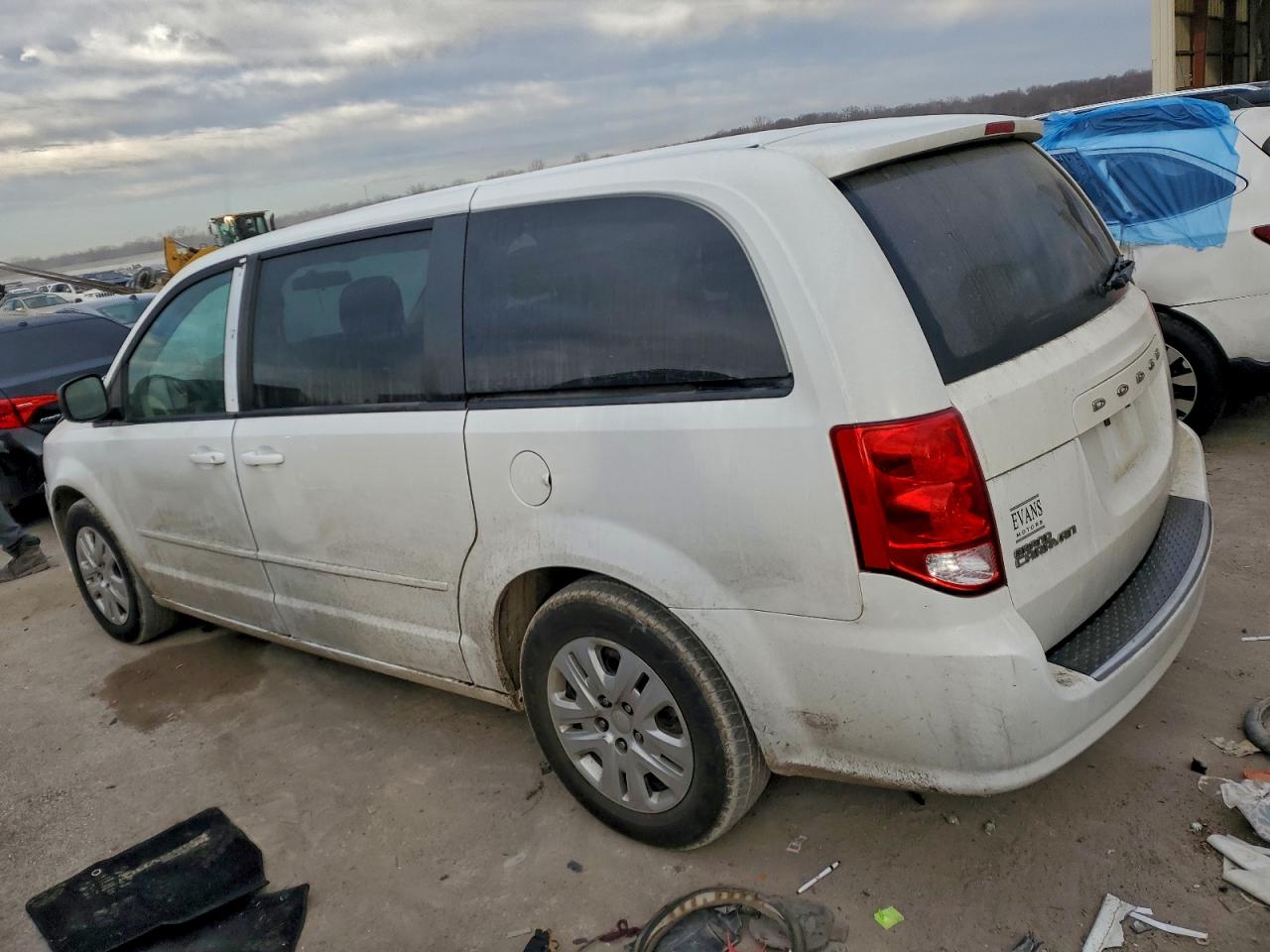 2015 DODGE GRAND CARAVAN SE photo 2