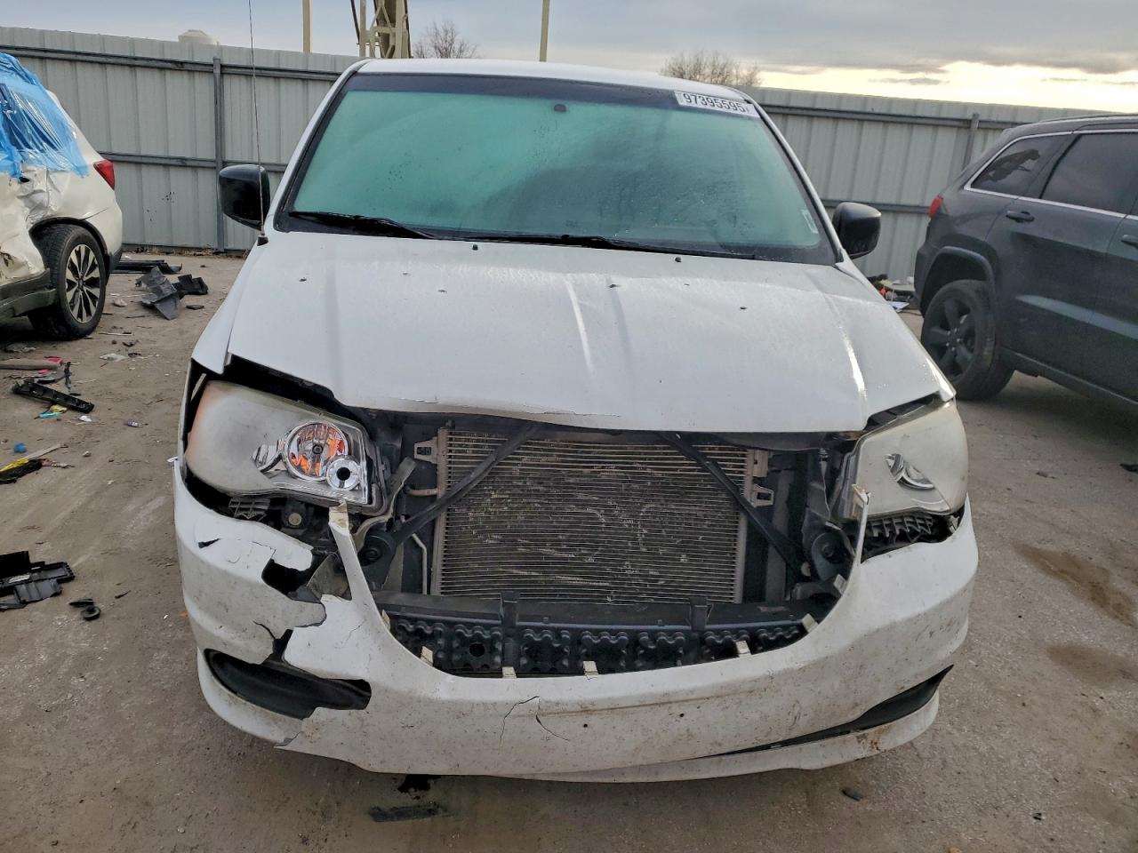 2015 DODGE GRAND CARAVAN SE photo 5