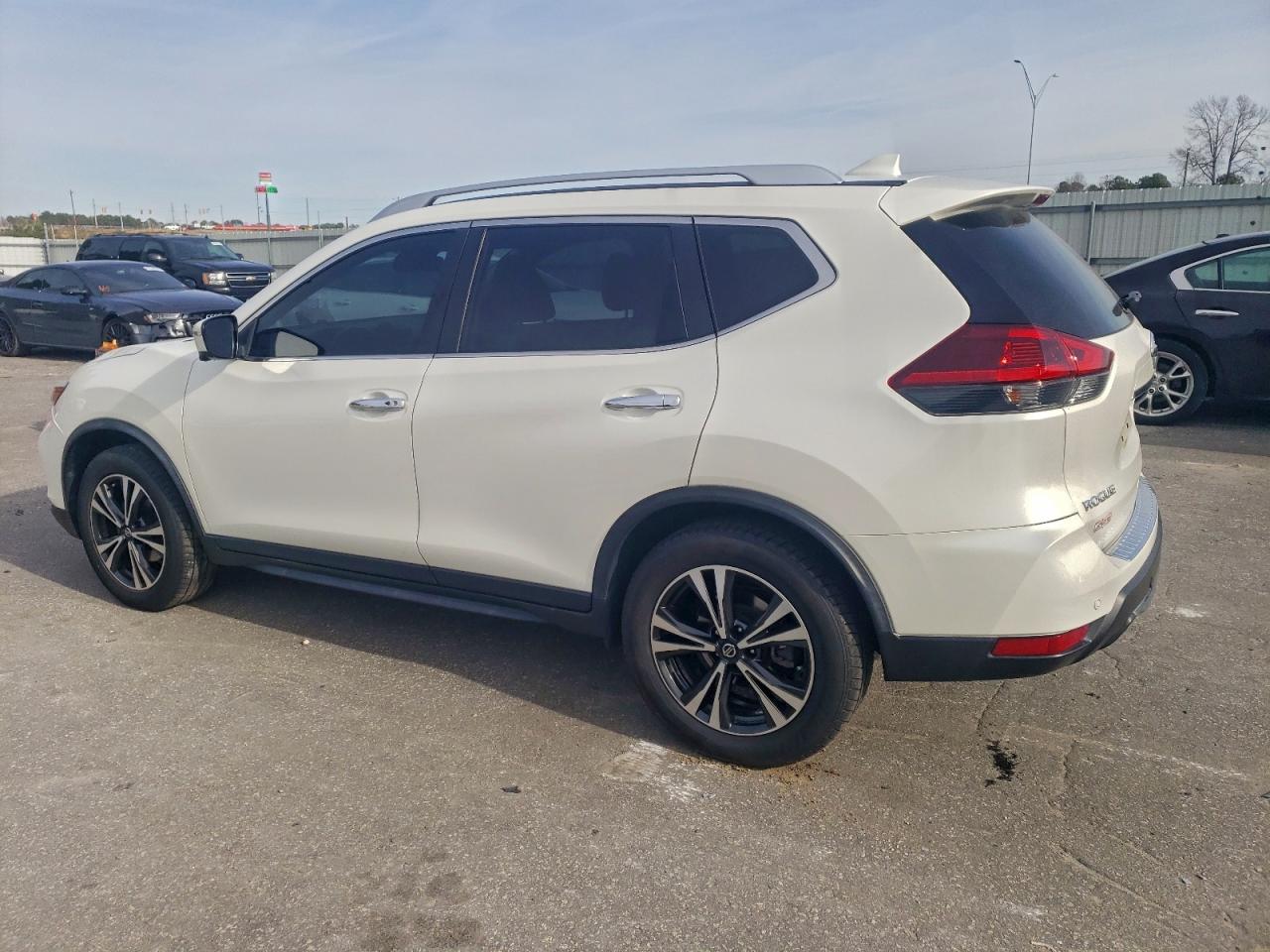2020 NISSAN ROGUE S photo 2
