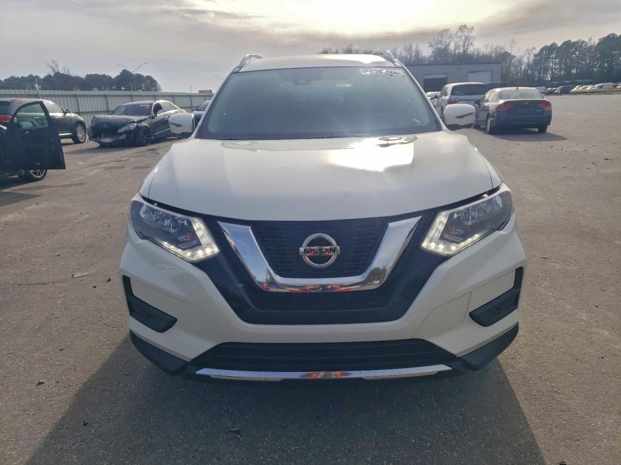2020 NISSAN ROGUE S photo 5
