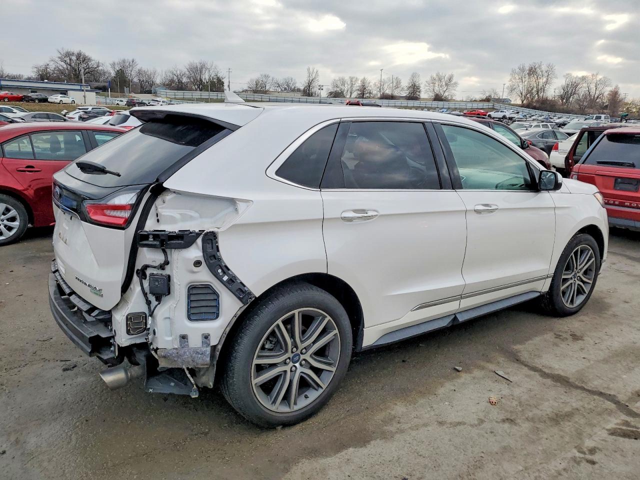 2019 FORD EDGE TITANIUM photo 3
