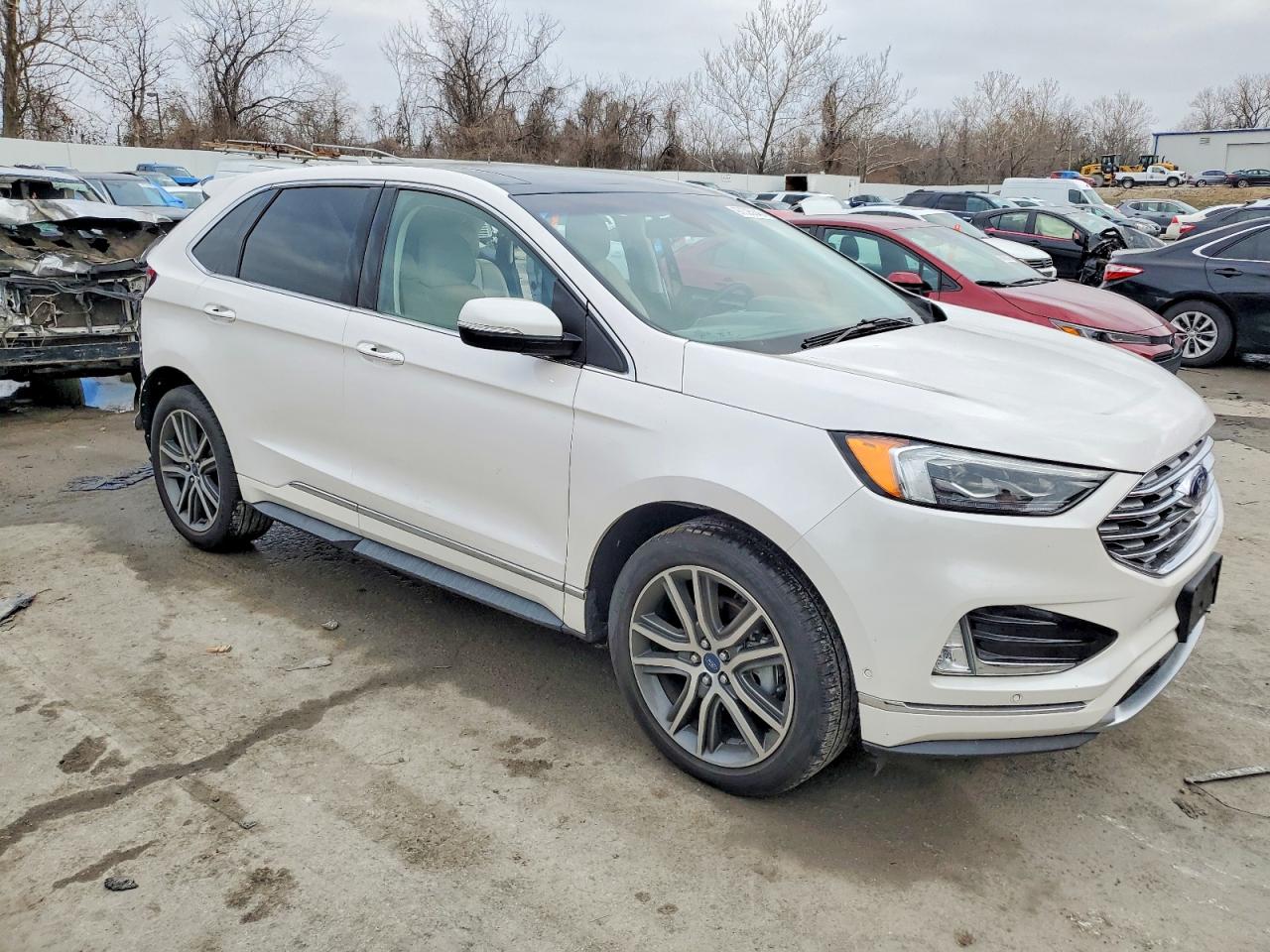 2019 FORD EDGE TITANIUM photo 4