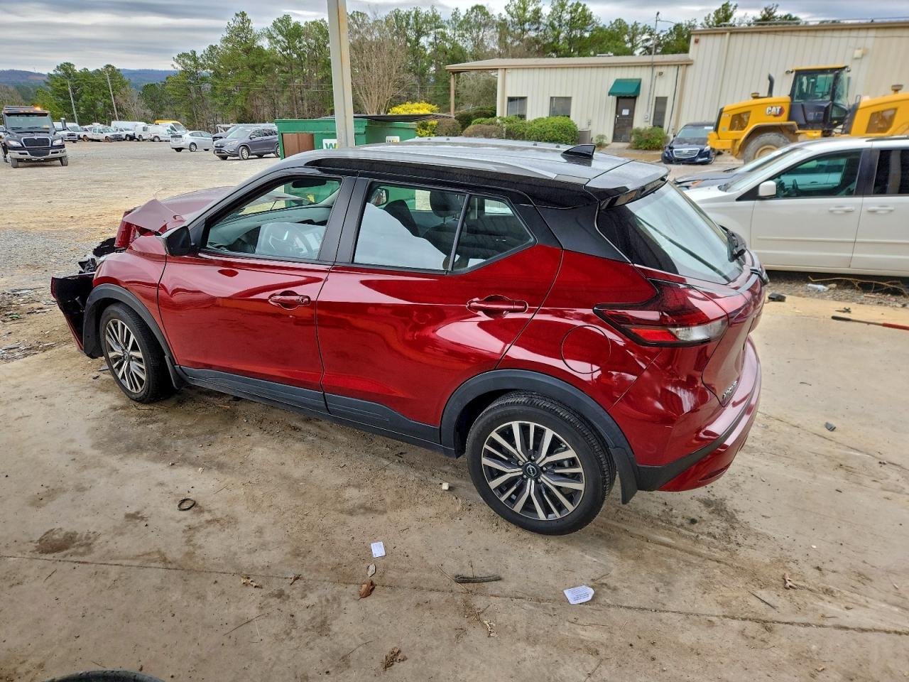 2023 NISSAN KICKS SV photo 2