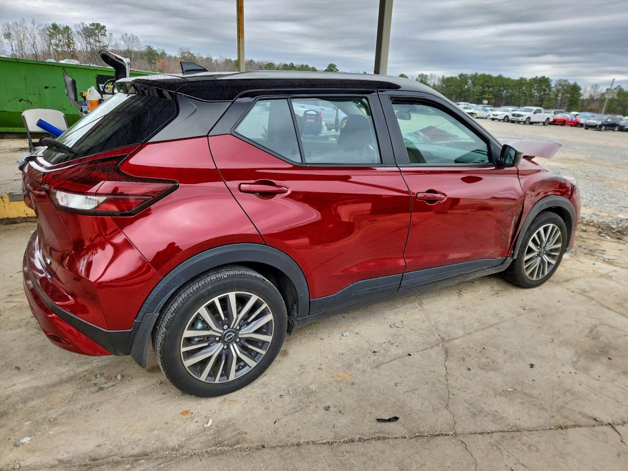 2023 NISSAN KICKS SV photo 3