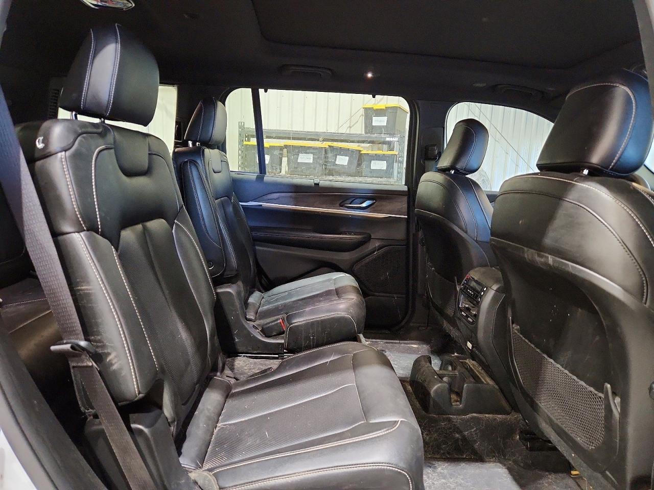 2024 JEEP GRAND CHEROKEE L LIMITED photo 11