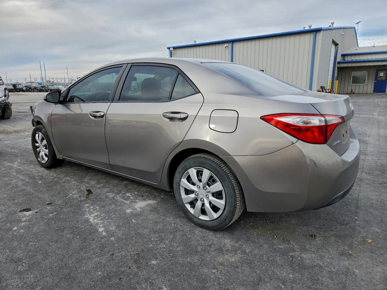 2014 TOYOTA COROLLA L photo 2