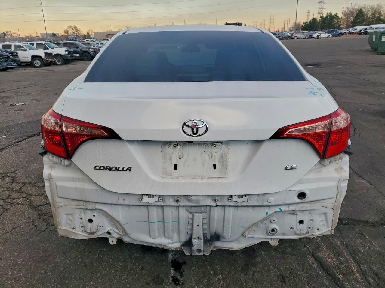 2018 TOYOTA COROLLA L photo 6