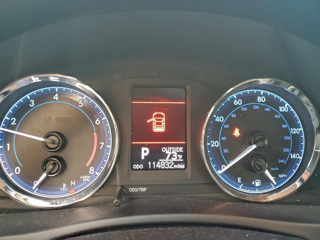 2018 TOYOTA COROLLA L photo 9