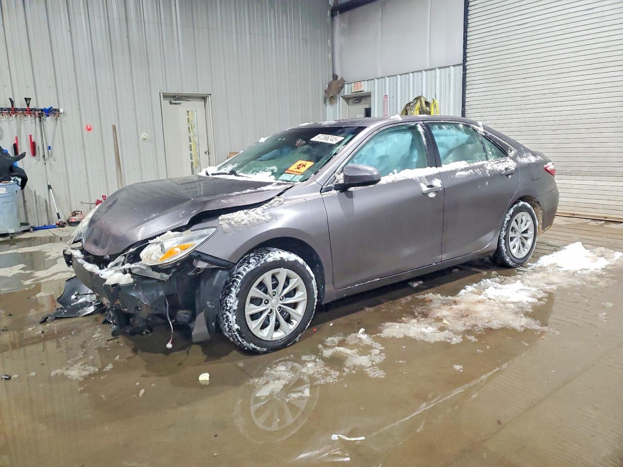 2015 TOYOTA CAMRY
