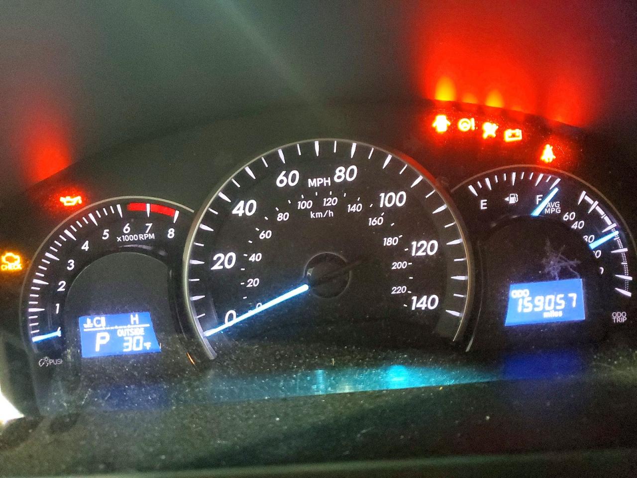 2015 TOYOTA CAMRY LE photo 9