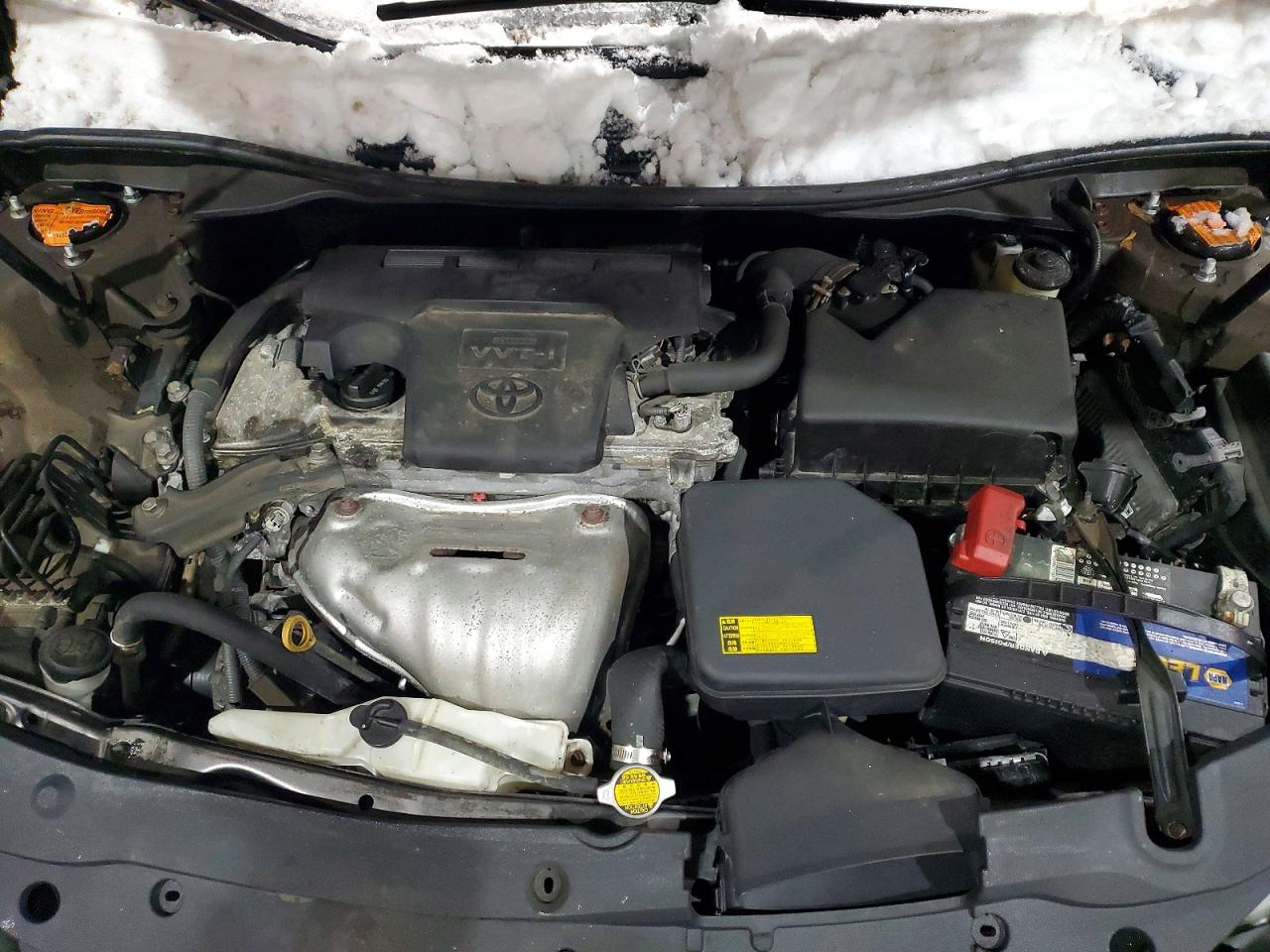 2015 TOYOTA CAMRY LE photo 11