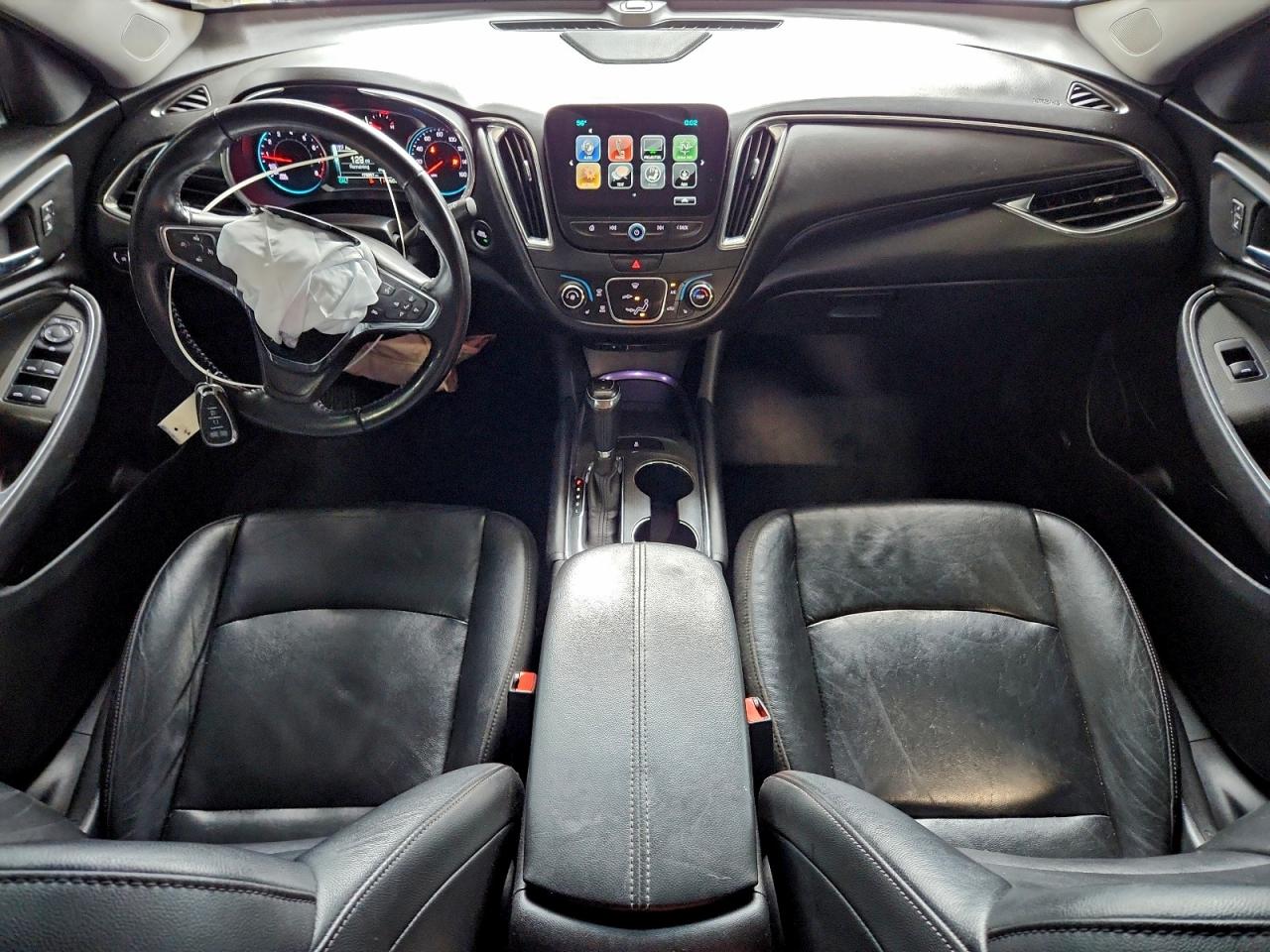 2018 CHEVROLET MALIBU LT photo 8