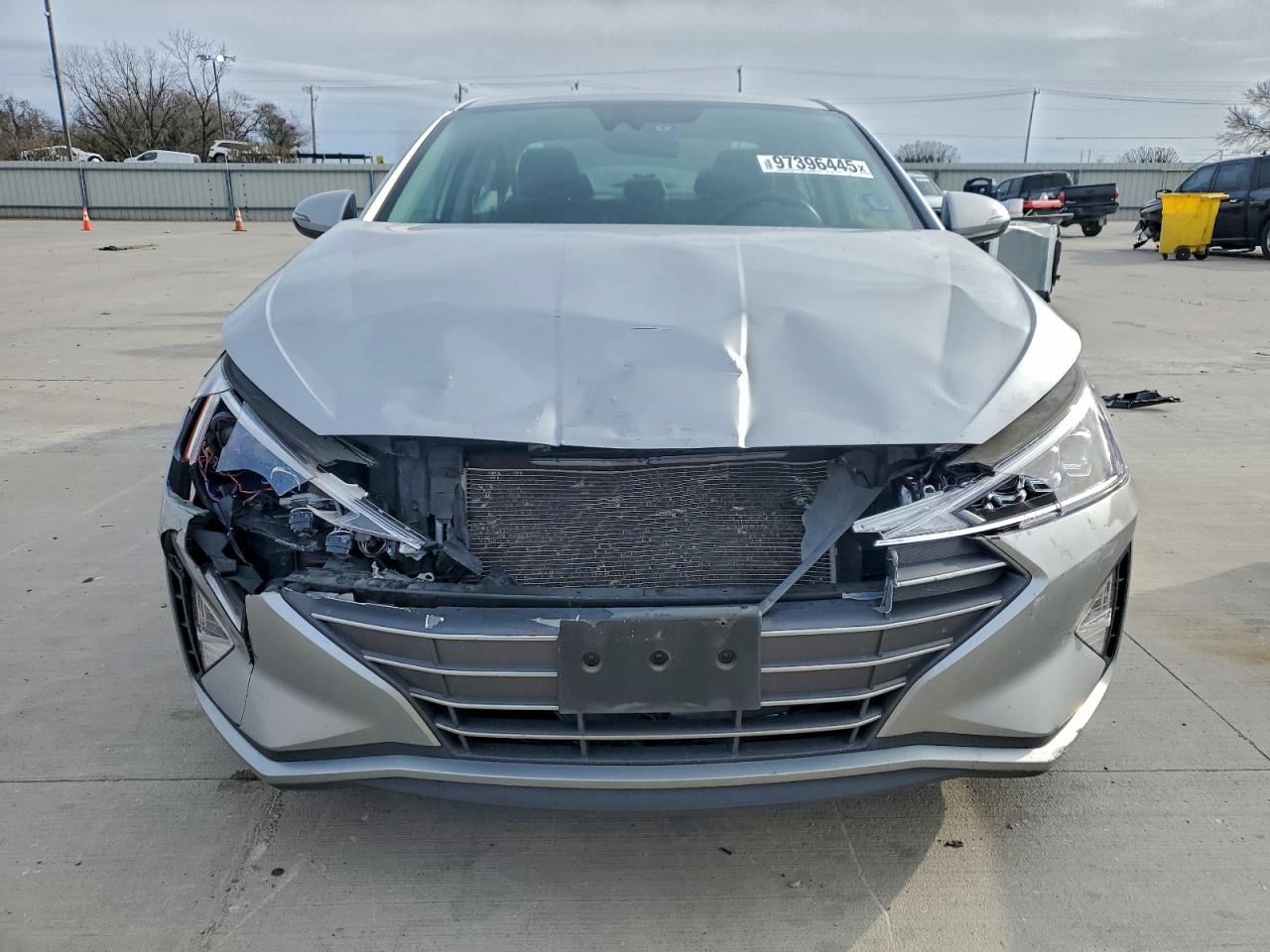 2020 HYUNDAI ELANTRA SEL photo 5