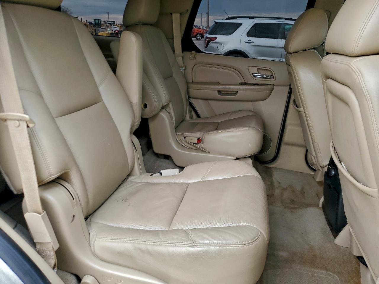 2012 CADILLAC ESCALADE PREMIUM photo 11