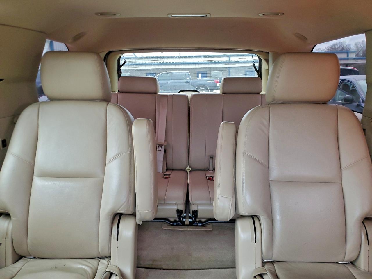 2012 CADILLAC ESCALADE PREMIUM photo 10