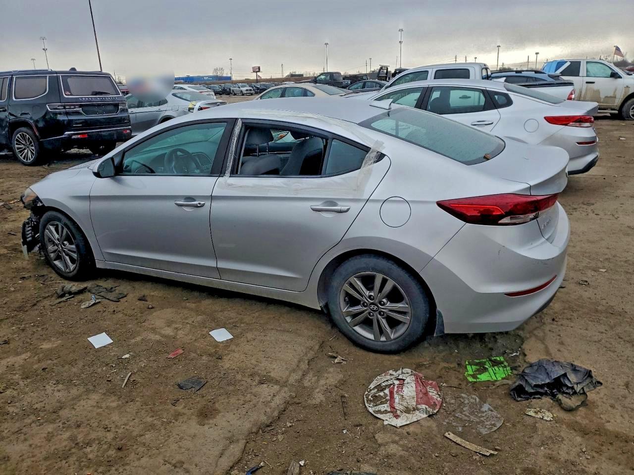 2017 HYUNDAI ELANTRA SE photo 2