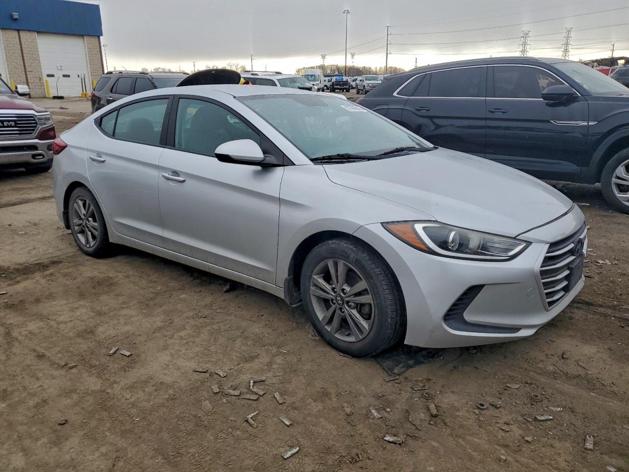 2017 HYUNDAI ELANTRA SE photo 4