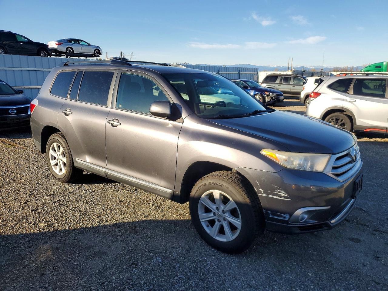 2013 TOYOTA HIGHLANDER BASE photo 4