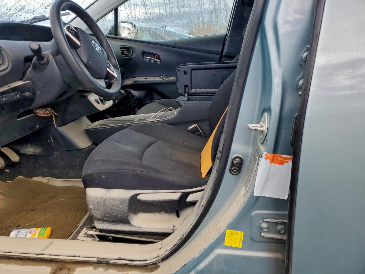 2016 TOYOTA PRIUS photo 10