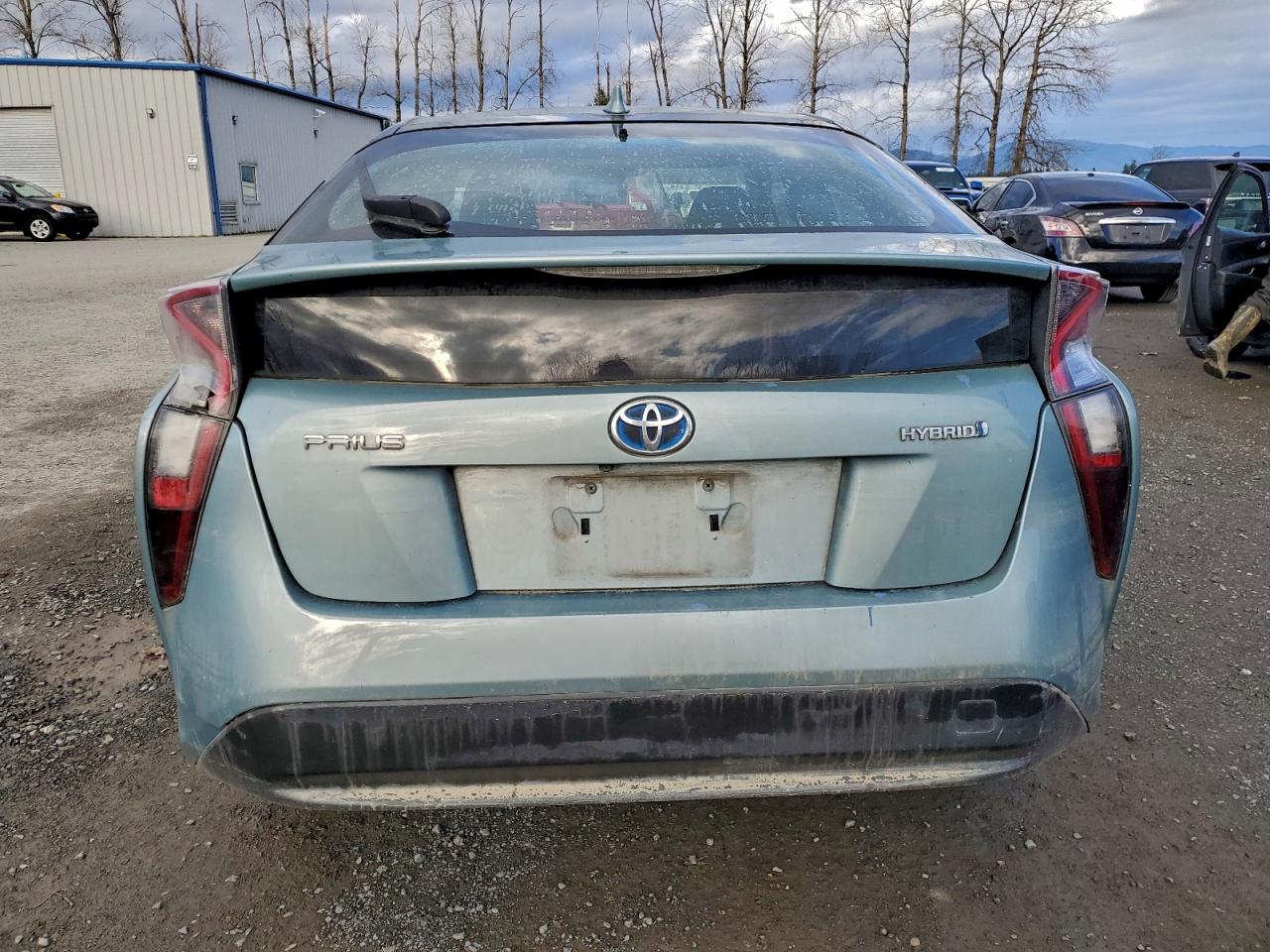 2016 TOYOTA PRIUS photo 6