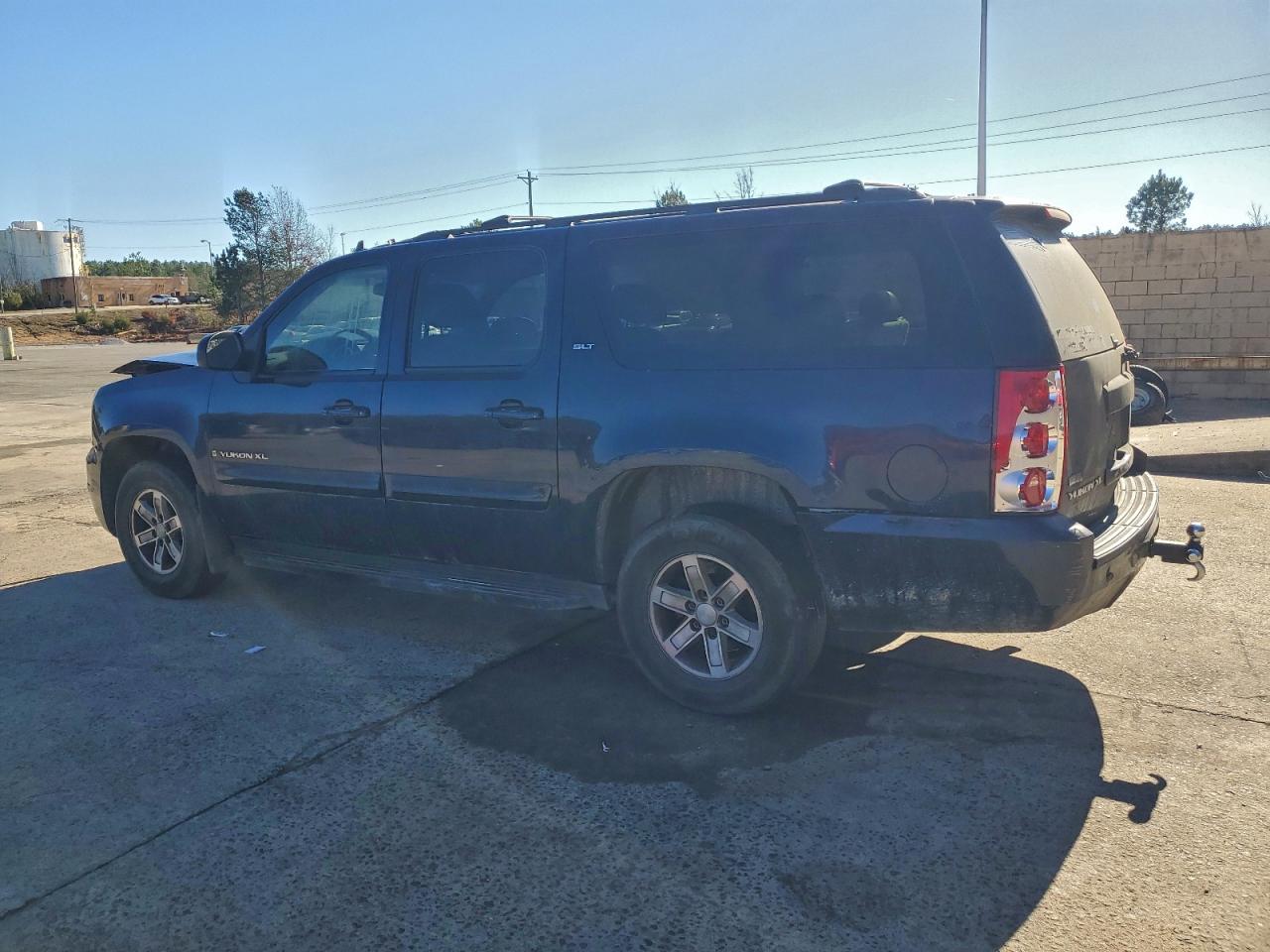 2008 GMC YUKON XL C1500 photo 4